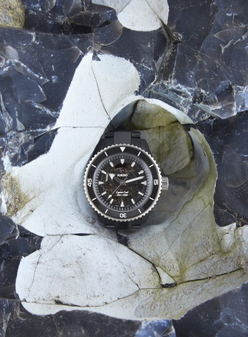Оригинальные часы Rado Rado Captain Cook High-Tech Ceramic R32127152 в фирменной упаковке от производителя